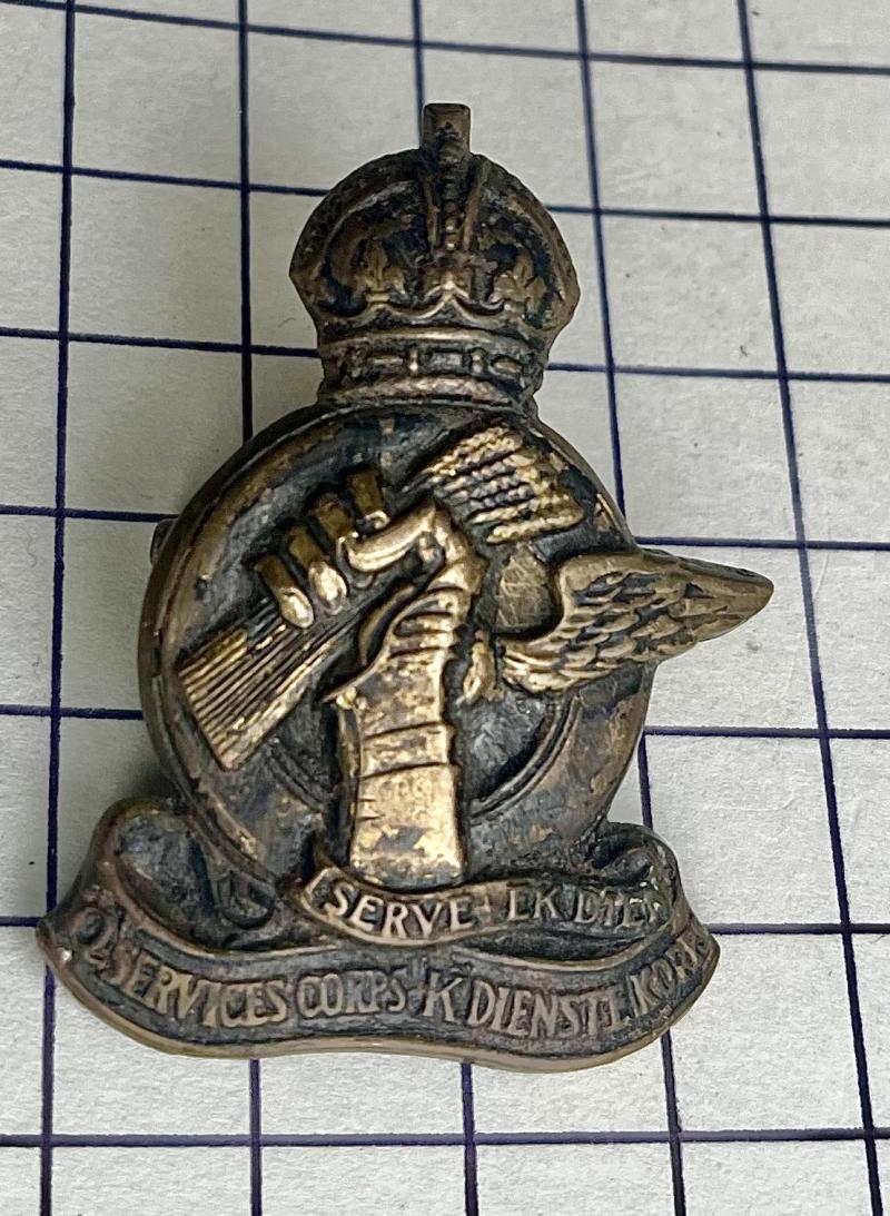 c1939-49 South Africa Army Q Services Corps Black Brass Cap Badge