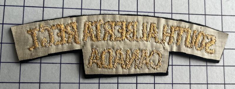 cWW2 South Alberta Regiment Canada Cloth Shoulder Title Badge