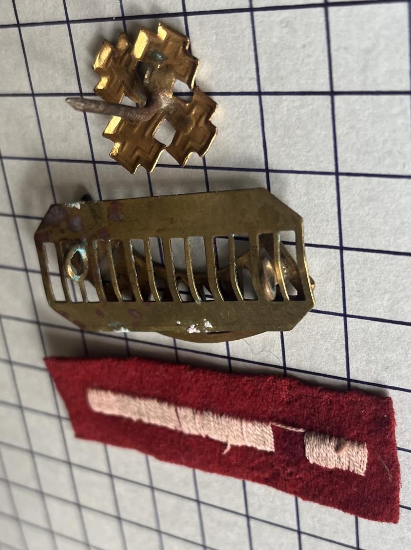 17th (Northern) Division WW1 Cloth Formation Sign Badge.