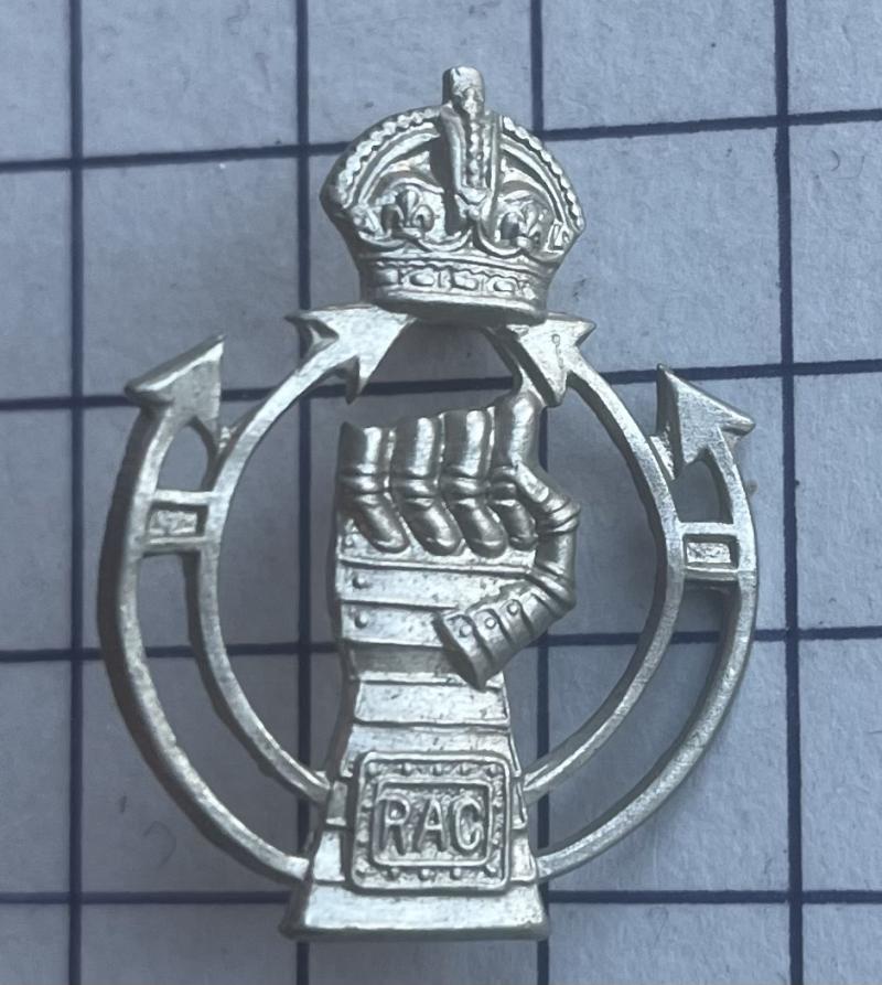 Royal Armoured Corps (RAC) Other Rank's White Metal Collar Badge