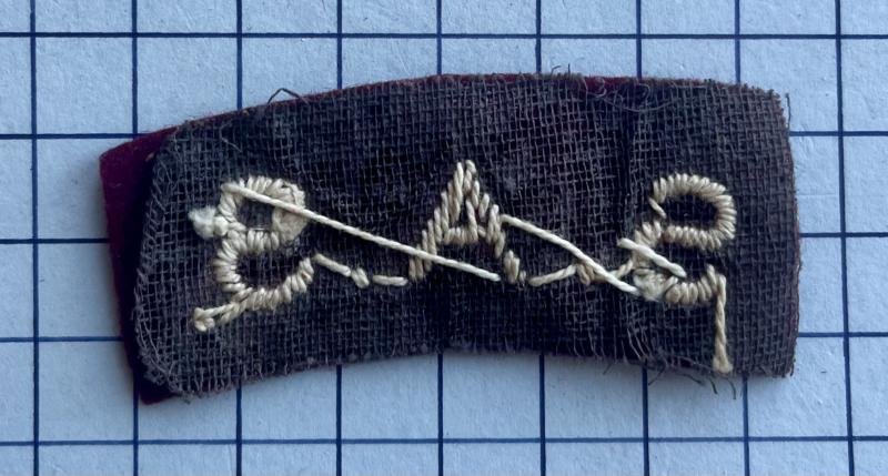 cWW2 Special Air Service (SAS) Cloth Shoulder Title Badge Patch