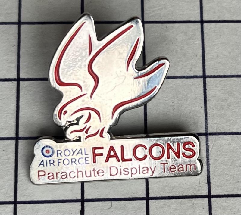 Royal Air Force (RAF) Falcons Parachute Display Team Official Pin Badge