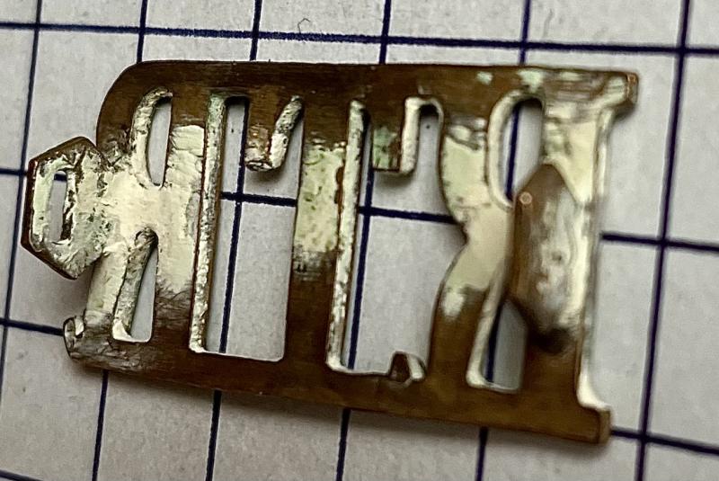 Post-1939 Royal Tank Regiment (RTR) Brass Shoulder Title Badge