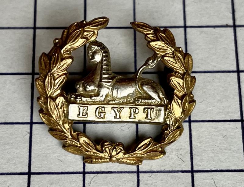 Gloucestershire Regiment Large Pattern Back Cap Bi-Metal Badge