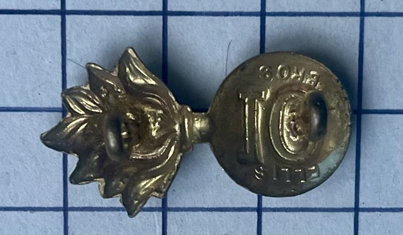 Canadian Canada Militia 10th Battalion of Royal Grenadiers Gilding Metal Collar Badge