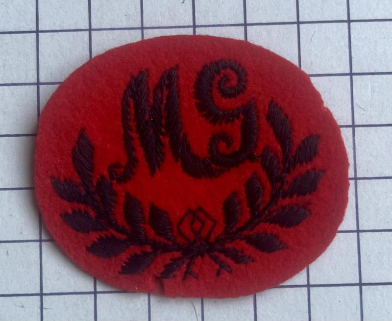 cWW2 King's Royal Rifle Corps (KRRC) Machine Gunner (MG) Trade Cloth Badge