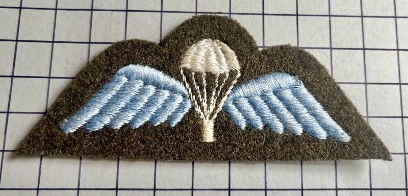 cWW2 British Army Parachutist Qualification Parachute Wings Cloth Patch Badge