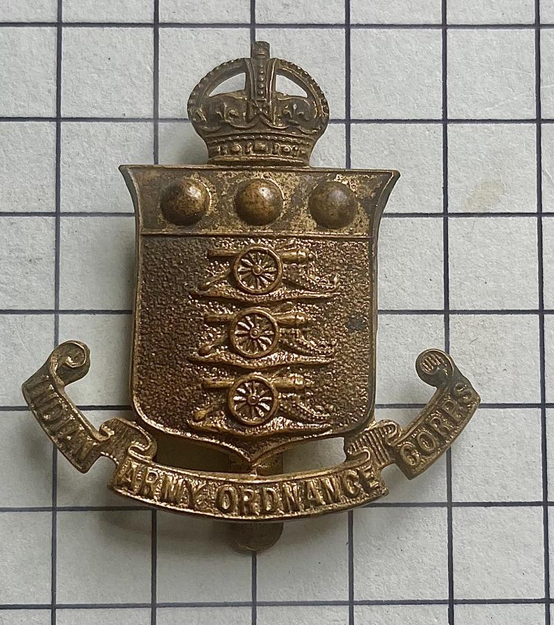 c1922-47 British Made Indian Army Ordnance Corps (IAOC) Brass Cap Badge