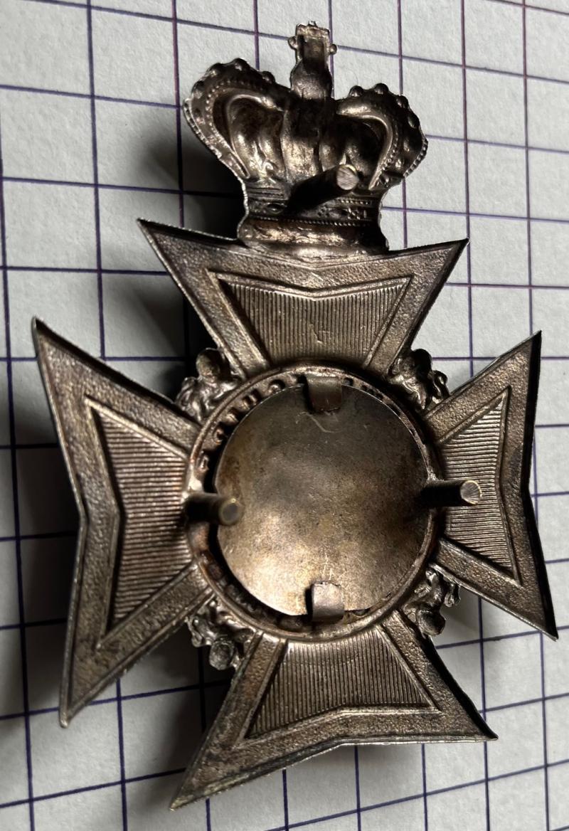 1st Volunteer Battalion Royal Warwickshire Regiment Officer's Silver-Plated Pouch Belt Badge c1883-1902