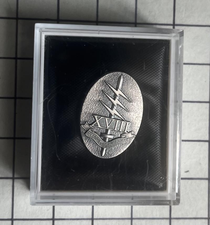Official 18 (UKSF) Signal Signal Regiment Special Forces Communicator (SFC) Pin Badge