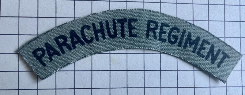 cWW2 Printed Parachute Regiment Shoulder Title Badge