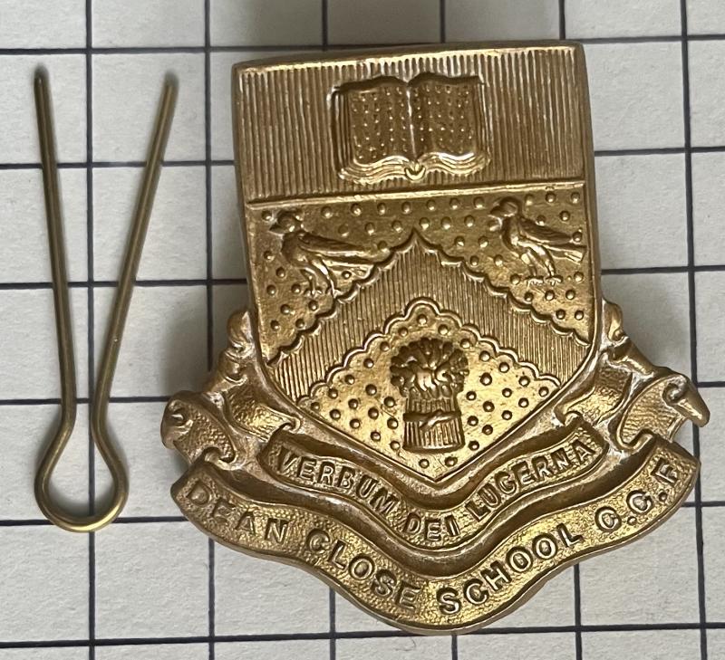 Post 1948 Dean Close School Combined Cadet Force Gloucestershire Cap Badge