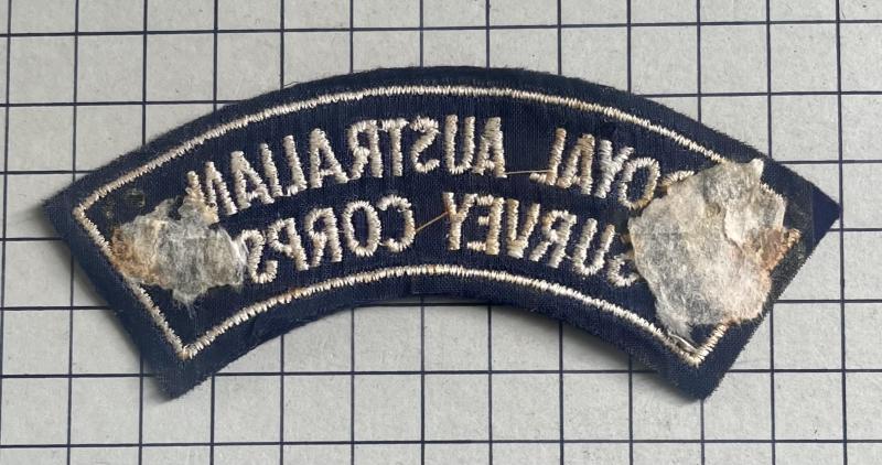 Pre 1996 Royal Australian Survey Corps (RA Svy) Cloth Bordered Shoulder Title Badge Patch