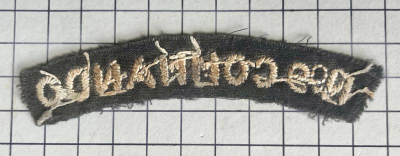cWW2 No 9 Commando Variant 'Black Backed' Shoulder Title Badge
