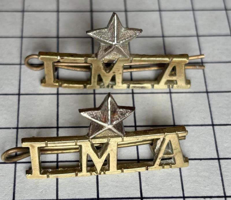 cWW2 Indian Military Academy (IMA) Pair of Cast Brass Shoulder Title Badges