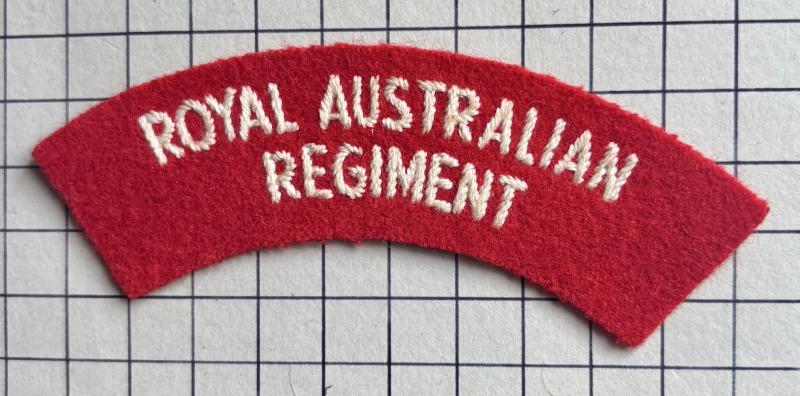 Post 1960 Royal Australian Regiment (RAR) Cloth Shoulder Title Badge Path