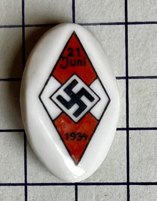 1934 Pre-WW2 Hitler Youth (Hitler-Jugend) Ceramic Sport Festival Event Pin Badge