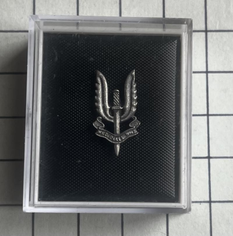 Official 22 Special Air Service (SAS) Sweetheart Mufti Black Tie etc Pin Badge