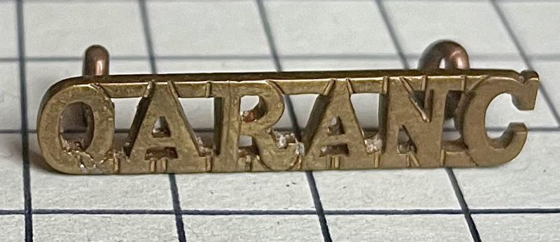 c1954 Queen Alexandra's Royal Army Nursing Corps (QARANC) Shoulder Title Brass Badge