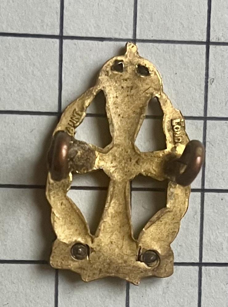 c1949-52 Queen Alexandras Royal Army Nursing Corps (QARANC) Officer Silver Plate & Gilt Collar Badge