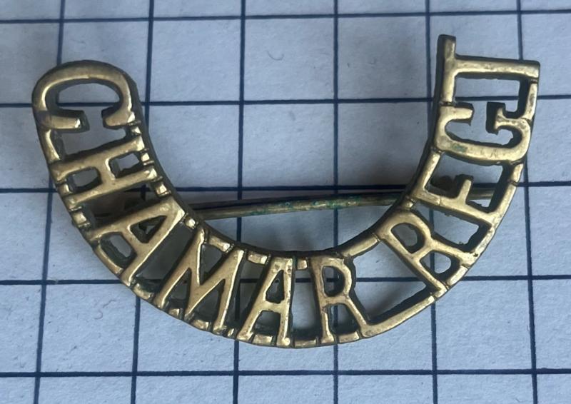 cWW2 1943-46 British Indian Army Chamar Regiment Brass Shoulder Title Badge