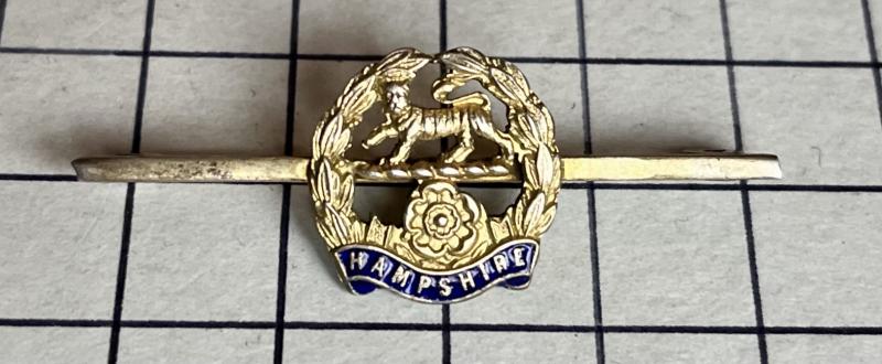 cWW2, Hampshire Regiment Silver Sweetheart Badge