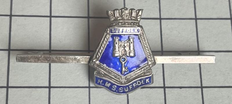 cWW2 HMS Suffolk Silver Sweetheart Pin Badge