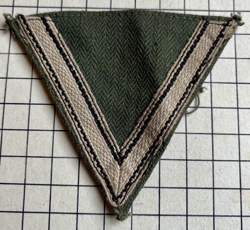 cWW2 German Heer/Waffen SS Gefreiter/Sturmann Rank Chevron on HBT Patch Badge