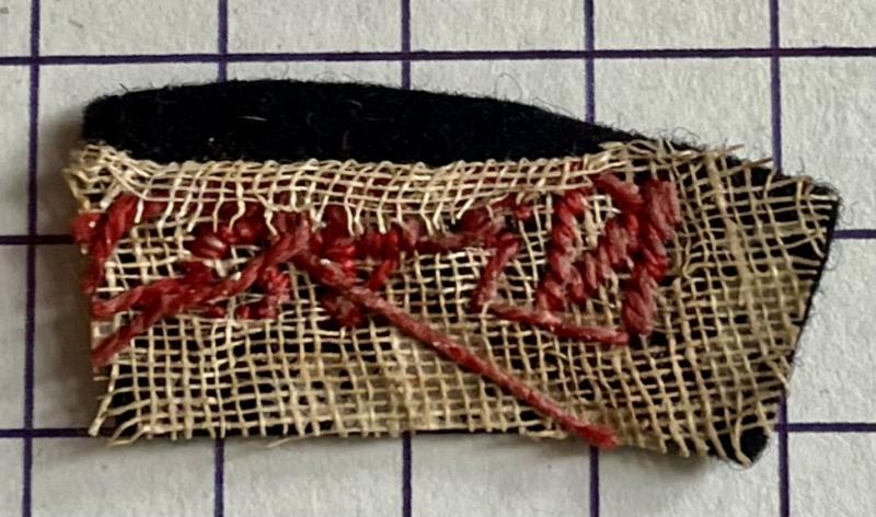 cWW2 No 45 (RM) Commando Cloth Woven Shoulder Title Badge