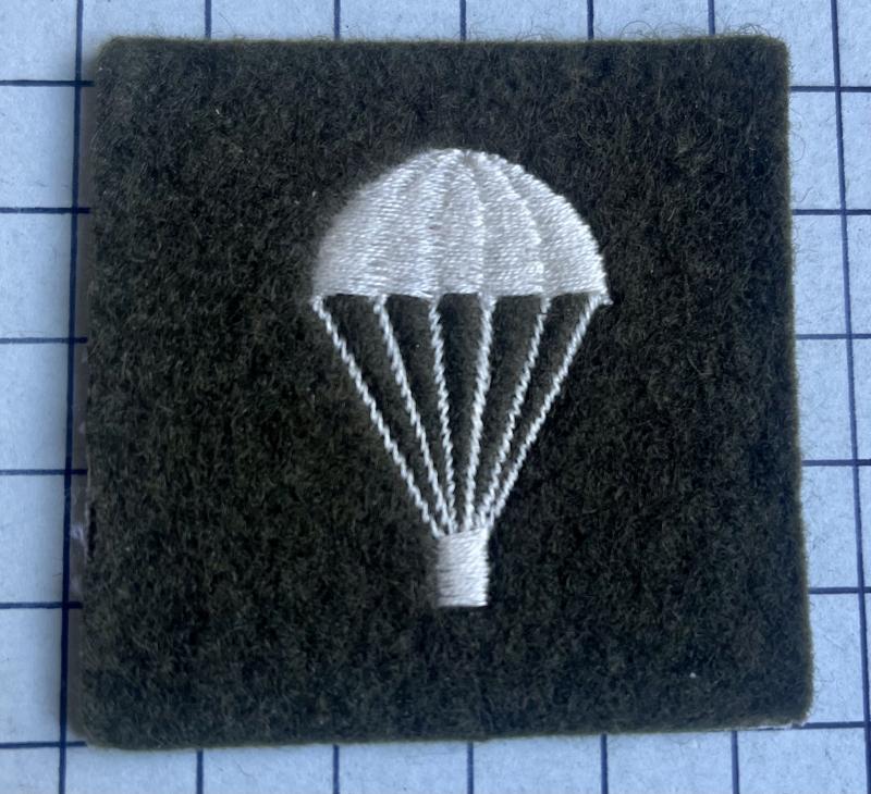c1980s Parachute / Parachutist Qualification Badge 'Light Bulb' Arm Patch