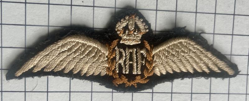 c1920s, Post WWI Royal Air Force Pilot Qualification Cloth Wing Badge Patch