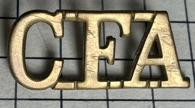 cWW1 Canadian Field Artillery (CFA) Brass Tiptaft CEF Shoulder Title Badge