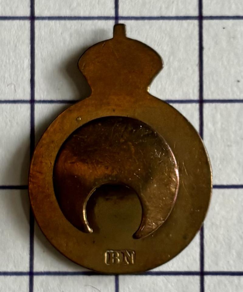 Pre 1937 King's Own Royal Regiment (Lancaster) Old Comrades Association Lapel Badge