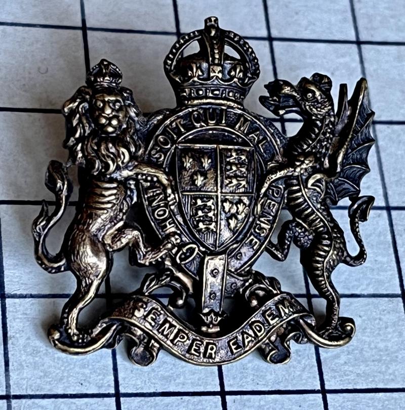 Pre-1953 Blackened Brass Elizabeth College Officer Training Corps (OTC) Guernsey Channel Island Cap Badge