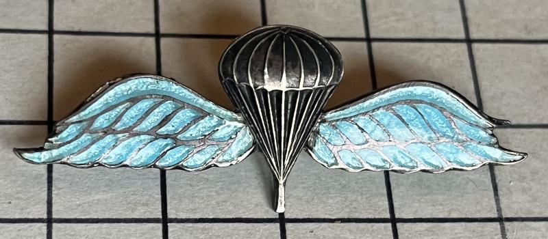 cWW2 Sterling Silver Parachute Wings Parachutist Airborne Sweetheart Pin Badge