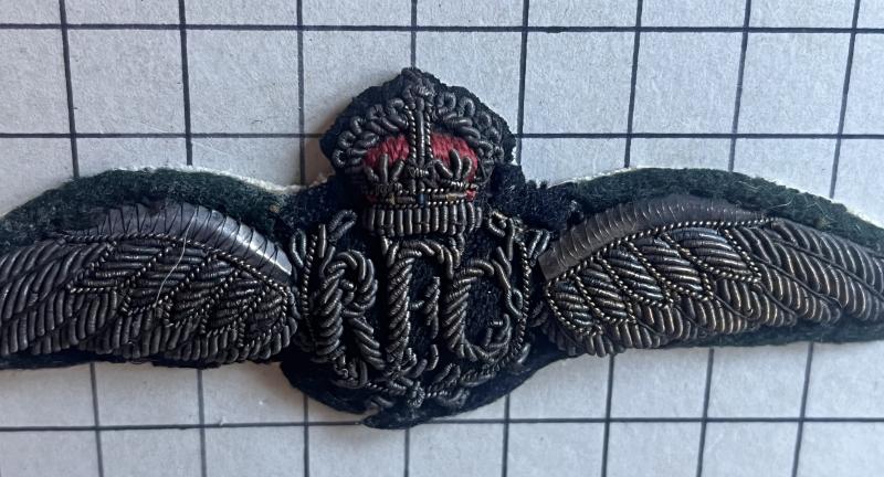c1912-18, WW1 Royal Flying Corps (RFC) Pilot Bullion Cloth Wing Badge