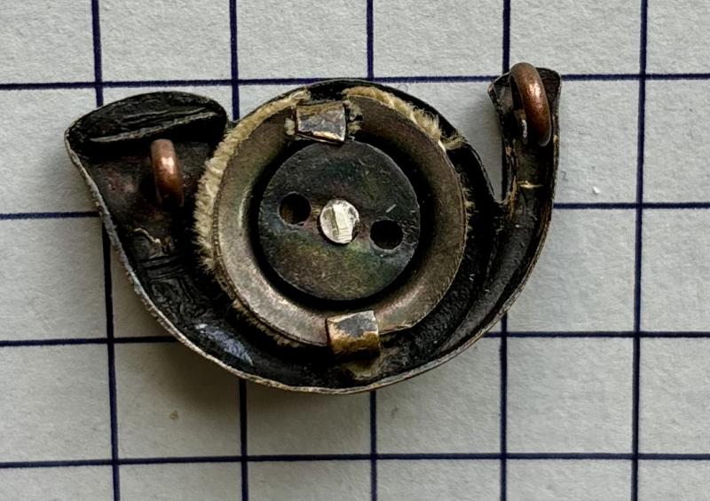 c1901-51 King's Own Yorkshire Light Infantry (KOYLI) Regiment Officers' Service Dress (OSD) Collar Badge