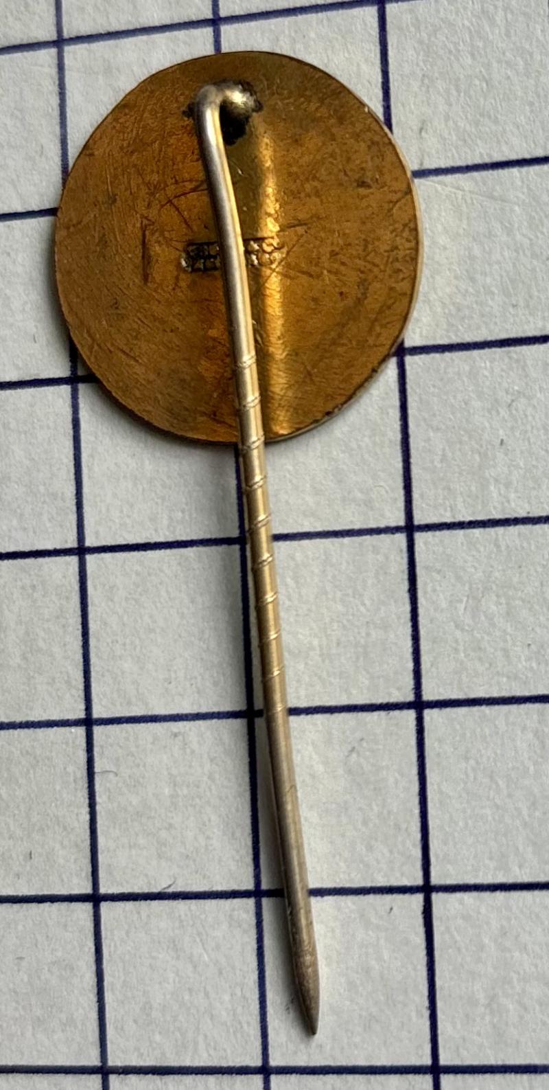 Post Early WW1 Era New Zealand Auckland 'Auck' Artillery Old Comrades Association Gilt and Enamel Tie Pin Lapel Brooch Great War