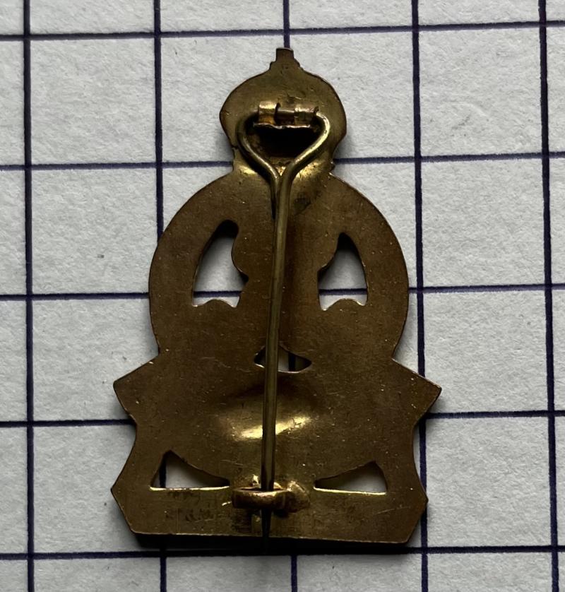 The Surrey Yeomanry (Queen Mary's Regiment) Sweetheart Badge