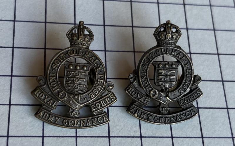 c1919-47 Royal Army Ordnance Corps (RAOC) 2 x Single Officer Service Dress (OSD) Collar Badges