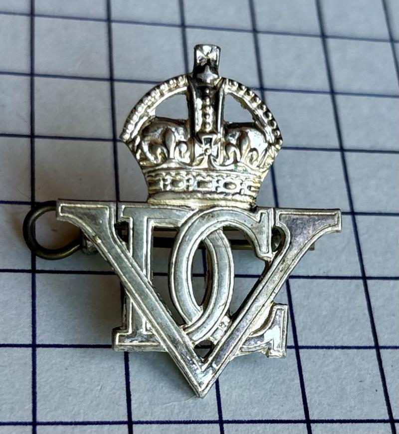 5th Royal Inniskilling Dragoon Guards Officer's Silver Cap Badge