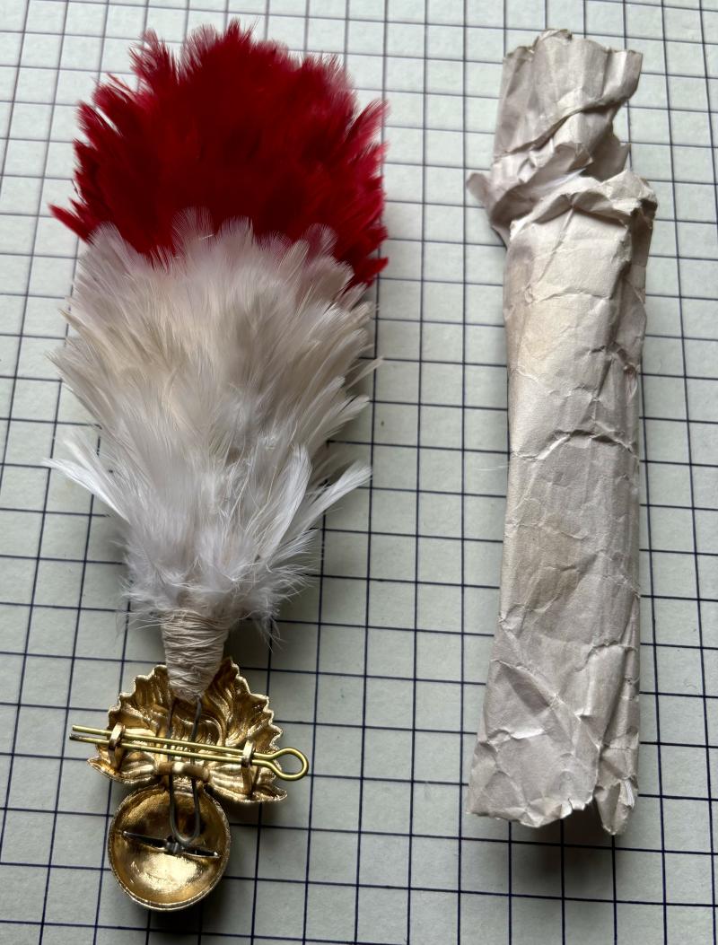 The Royal Regiment Fusiliers (RRF) Anodised Aluminium Cap Badge & Hackle