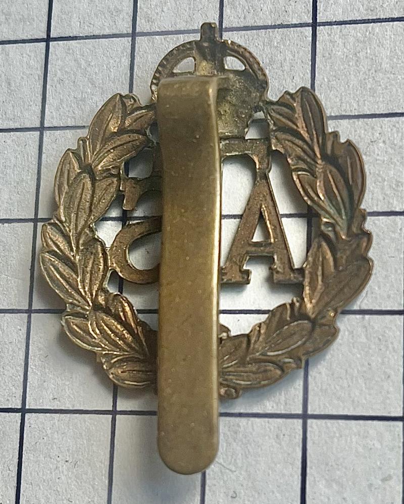 cWW2 Women's Auxiliary Territorial Service (ATS) Brass Other Ranks Cap Badge