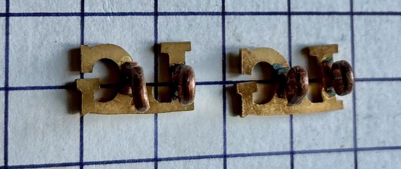 Pr of Small Officer Pattern Life Guards (LG) Shoulder Title Badges