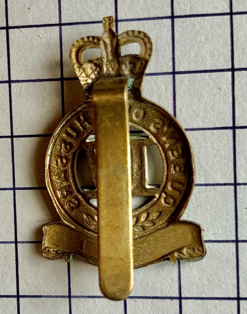 c1952-58 The 4th Queen's Own Hussars (QOH) Bi-metallic Other Ranks' Cap Badge