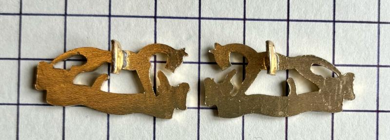 Pair of Berkshire & Westminster Dragoons Regiment Anodised Aluminium Collar Badges