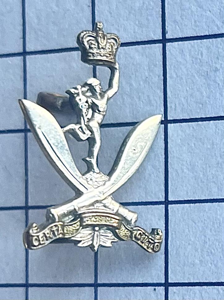 c1950-90s Gurkha Signals Regiment Bi-Metal Collar Badge
