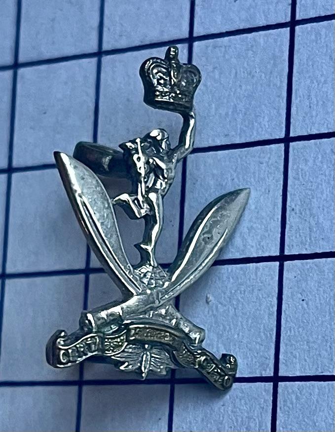 c1950-90s Gurkha Signals Regiment Bi-Metal Collar Badge