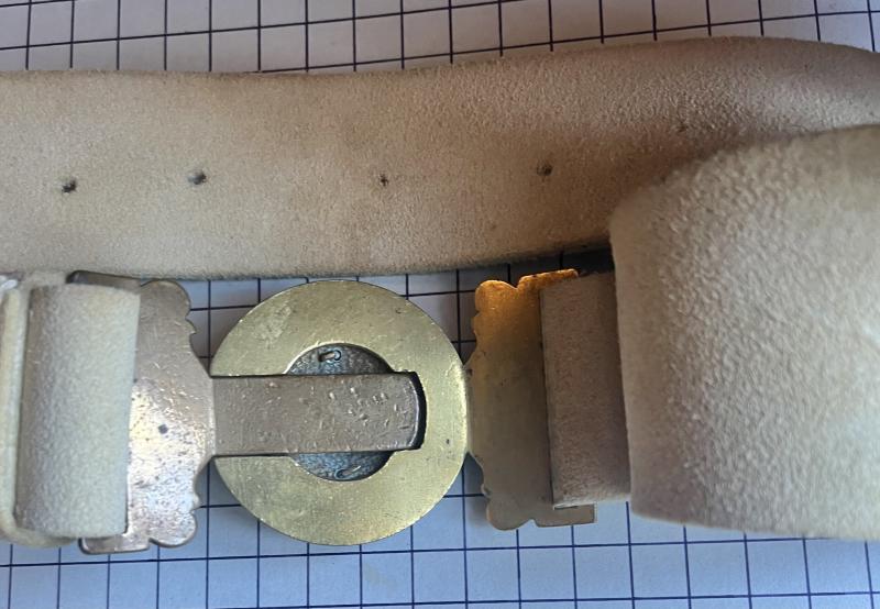 c1881-1902 The Duke of Cambridge's Own (Middlesex Regiment) Officer's Pattern Waist Belt Clasp & Buff Leather Belt