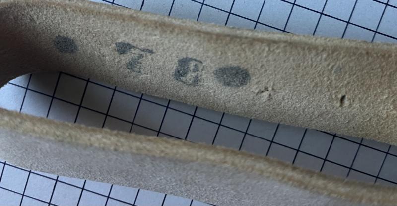 c1881-1902 The Duke of Cambridge's Own (Middlesex Regiment) Officer's Pattern Waist Belt Clasp & Buff Leather Belt